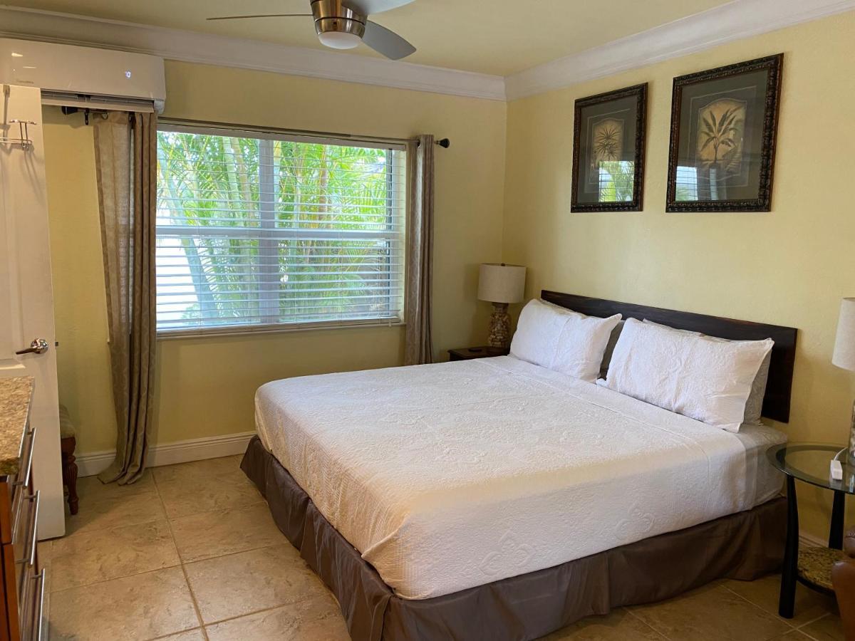 Atlantic Shores Vacation Villas Palm Beach Shores Exterior photo